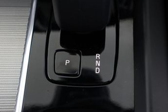 VOLVO XC60 2.0 B5 MHEV Plus Auto AWD Euro 6 (s/s) 5dr