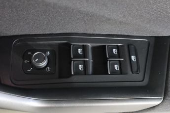 VOLKSWAGEN T-ROC 1.5 TSI EVO Black Edition DSG Euro 6 (s/s) 5dr