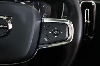 VOLVO XC40 2.0 D4 Inscription Pro Auto AWD Euro 6 (s/s) 5dr