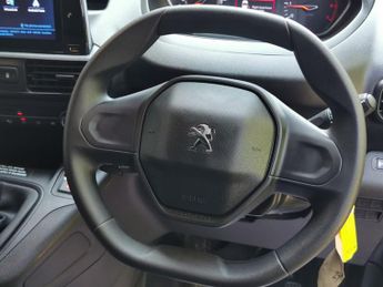 PEUGEOT PARTNER 1.5 BlueHDi 1000 Professional Premium + Standard Panel Van 5dr D