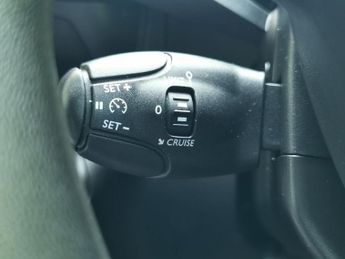 PEUGEOT PARTNER 1.5 BlueHDi 1000 Professional Premium + Standard Panel Van 5dr D