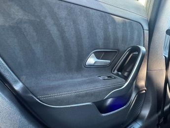 MERCEDES-BENZ A-CLASS 1.3 A200 Exclusive Edition Hatchback 5dr Petrol 7G-DCT Euro 6 (s