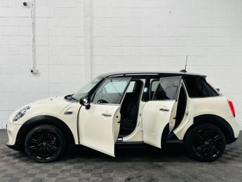 MINI HATCH 1.5 Cooper Hatchback 5dr Petrol Manual Euro 6 (s/s) (136 ps)