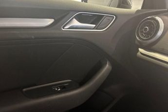 AUDI A3 2.0 TDI S line Sportback 5dr Diesel S Tronic quattro Euro 6 (s/s
