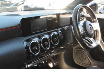 MERCEDES-BENZ A-CLASS 2.0 A220d AMG Line Hatchback 5dr Diesel 8G-DCT Euro 6 (s/s) (190