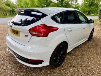 FORD FOCUS 2.0 TDCi ST-3 Hatchback 5dr Diesel Manual Euro 6 (s/s) (185 ps)