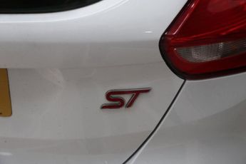 FORD FOCUS 2.0 TDCi ST-3 Hatchback 5dr Diesel Manual Euro 6 (s/s) (185 ps)