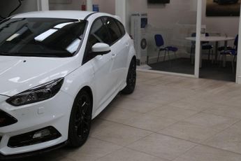 FORD FOCUS 2.0 TDCi ST-3 Hatchback 5dr Diesel Manual Euro 6 (s/s) (185 ps)