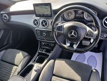 MERCEDES-BENZ GLA 2.1 GLA220d AMG Line (Executive) SUV 5dr Diesel 7G-DCT 4MATIC Eu