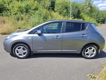 NISSAN LEAF 30kWh Acenta Hatchback 5dr Electric Auto (109 bhp)
