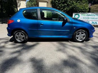 PEUGEOT 206 1.4 Verve Hatchback 3dr Petrol Manual (152 g/km, 75 bhp)
