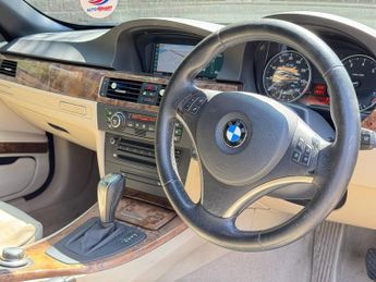 BMW 3 SERIES 2.0 320i SE Convertible 2dr Petrol Steptronic Euro 4 (170 ps)