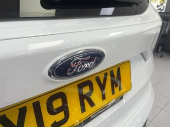 FORD KUGA 1.5 TDCi EcoBlue Titanium Edition SUV 5dr Diesel Manual Euro 6 (