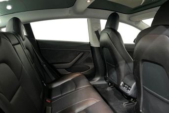 TESLA Model 3 (Dual Motor) Long Range Saloon 4dr Electric Auto 4WDE (346 ps) 1