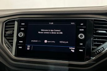 VOLKSWAGEN T-ROC 1.5 TSI GPF EVO Design SUV 5dr Petrol DSG Euro 6 (s/s) (150 ps) 