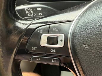 VOLKSWAGEN TRANSPORTER 2.0 BiTDI T30 BlueMotion Tech Highline Panel Van 5dr Diesel DSG 