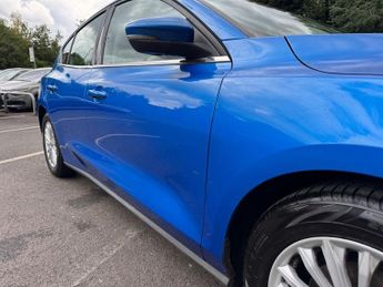FORD FOCUS 1.0T EcoBoost Titanium Hatchback 5dr Petrol Auto Euro 6 (s/s) (1