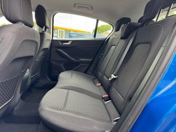 FORD FOCUS 1.0T EcoBoost Titanium Hatchback 5dr Petrol Auto Euro 6 (s/s) (1