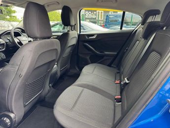 FORD FOCUS 1.0T EcoBoost Titanium Hatchback 5dr Petrol Auto Euro 6 (s/s) (1
