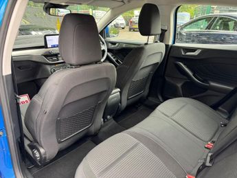 FORD FOCUS 1.0T EcoBoost Titanium Hatchback 5dr Petrol Auto Euro 6 (s/s) (1