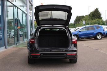 AUDI A4 AVANT 2.0 TDI 35 Sport Edition Estate 5dr Diesel S Tronic Euro 6 (s/s)