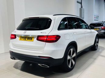 MERCEDES-BENZ GLC 2.1 GLC220d Urban Edition SUV 5dr Diesel G-Tronic+ 4MATIC Euro 6