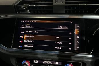AUDI Q3 1.5 TFSI CoD 35 Black Edition SUV 5dr Petrol S Tronic Euro 6 (s/