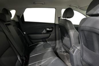 KIA NIRO 64kWh 3 SUV 5dr Electric Auto (201 bhp) 1 Previous Owner, Touchs