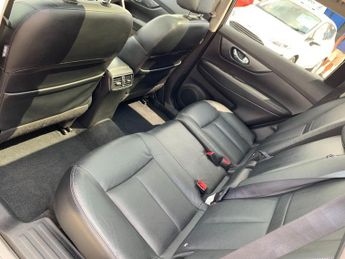 NISSAN X-TRAIL 1.6 dCi Tekna SUV 5dr Diesel XTRON Euro 6 (s/s) (130 ps)