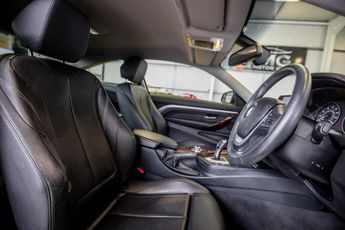 BMW 4 SERIES 2.0 420i Luxury Coupe 2dr Petrol Auto Euro 6 (s/s) (184 ps)