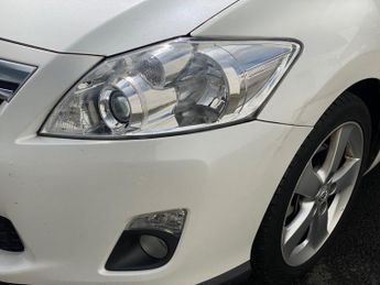 TOYOTA AURIS 1.8 VVT-h T Spirit Hatchback 5dr Petrol Hybrid CVT Euro 5 (s/s) 