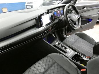 VOLKSWAGEN GOLF 1.5 eTSI MHEV R-Line Estate 5dr Petrol Hybrid DSG Euro 6 (s/s) (