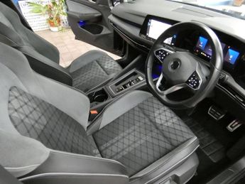 VOLKSWAGEN GOLF 1.5 eTSI MHEV R-Line Estate 5dr Petrol Hybrid DSG Euro 6 (s/s) (
