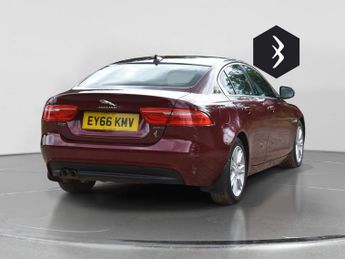 JAGUAR XE 2.0d Prestige Saloon 4dr Diesel Auto Euro 6 (s/s) (180 ps)