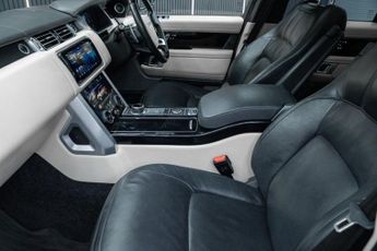 LAND ROVER RANGE ROVER 3.0 D350 MHEV Autobiography SUV 5dr Diesel Auto 4WD Euro 6 (s/s)