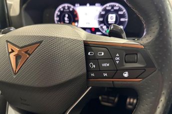 CUPRA LEON 2.0 TSI VZ1 Hatchback 5dr Petrol DSG Euro 6 (s/s) (245 ps) 1 Own