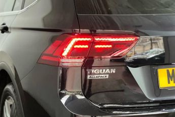 VOLKSWAGEN TIGUAN ALLSPACE 2.0 TDI SEL SUV 5dr Diesel Manual Euro 6 (s/s) (150 ps) 8in Touc
