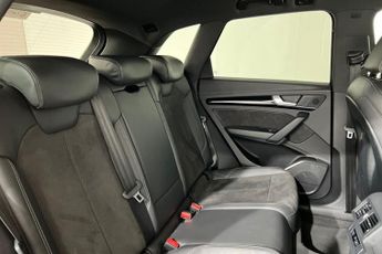 AUDI Q5 2.0 TDI 40 Black Edition SUV 5dr Diesel S Tronic quattro Euro 6 