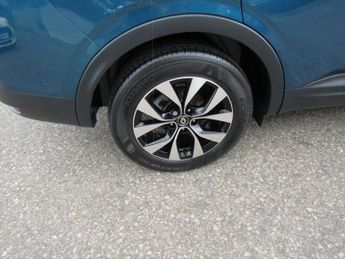 RENAULT ARKANA 1.6 E-TECH Iconic SUV 5dr Petrol Hybrid Automatic 2WD Euro 6 (s/
