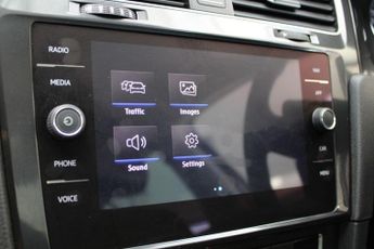 VOLKSWAGEN GOLF 1.6 TDI SE Nav Hatchback 5dr Diesel DSG Euro 6 (s/s) (115 ps)