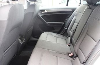 VOLKSWAGEN GOLF 1.4 TSI BlueMotion Tech SE Nav Hatchback 5dr Petrol DSG Euro 6 (