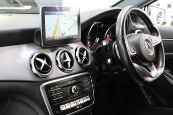 MERCEDES-BENZ 180 2.0 GLA250 AMG Line SUV 5dr Petrol 7G-DCT 4MATIC Euro 6 (s/s) (2