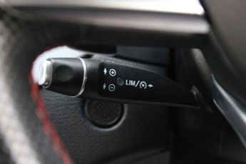 MERCEDES-BENZ 180 2.0 GLA250 AMG Line SUV 5dr Petrol 7G-DCT 4MATIC Euro 6 (s/s) (2