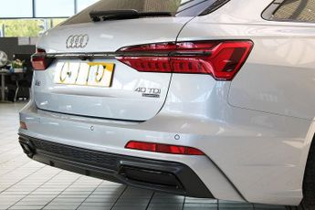 AUDI A6 AVANT 2.0 TDI 40 Black Edition Estate 5dr Diesel S Tronic quattro Euro
