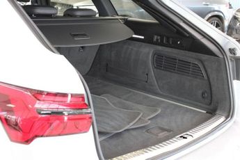 AUDI A6 AVANT 2.0 TDI 40 Black Edition Estate 5dr Diesel S Tronic quattro Euro