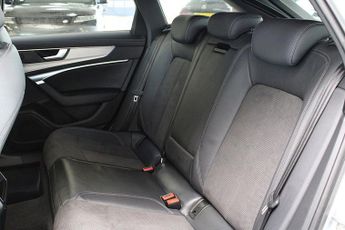 AUDI A6 AVANT 2.0 TDI 40 Black Edition Estate 5dr Diesel S Tronic quattro Euro