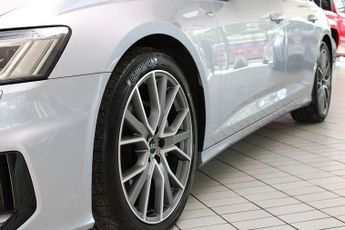 AUDI A6 AVANT 2.0 TDI 40 Black Edition Estate 5dr Diesel S Tronic quattro Euro