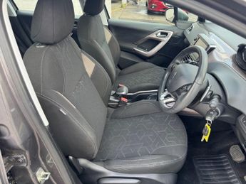 PEUGEOT 2008 1.6 e-HDi Active SUV 5dr Diesel EGC Euro 5 (s/s) (92 ps)