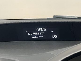 HONDA CIVIC 1.4 i-VTEC Si Hatchback 5dr Petrol Manual (135 g/km, 98 bhp)