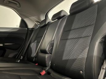 HONDA CIVIC 1.4 i-VTEC Si Hatchback 5dr Petrol Manual (135 g/km, 98 bhp)